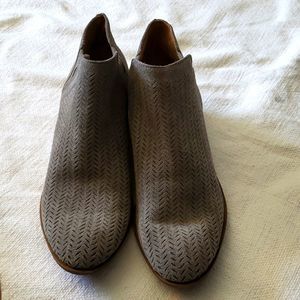 Lucky brand women's shoes size 9.5 NWT.
